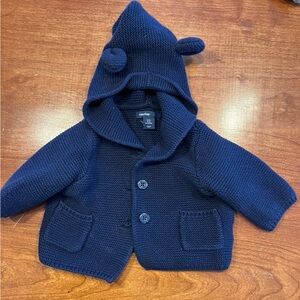 Gap navy bear sweater